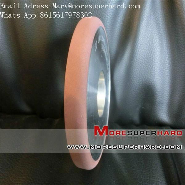 Diamond abrasive grinding wheel for carbide sharpening