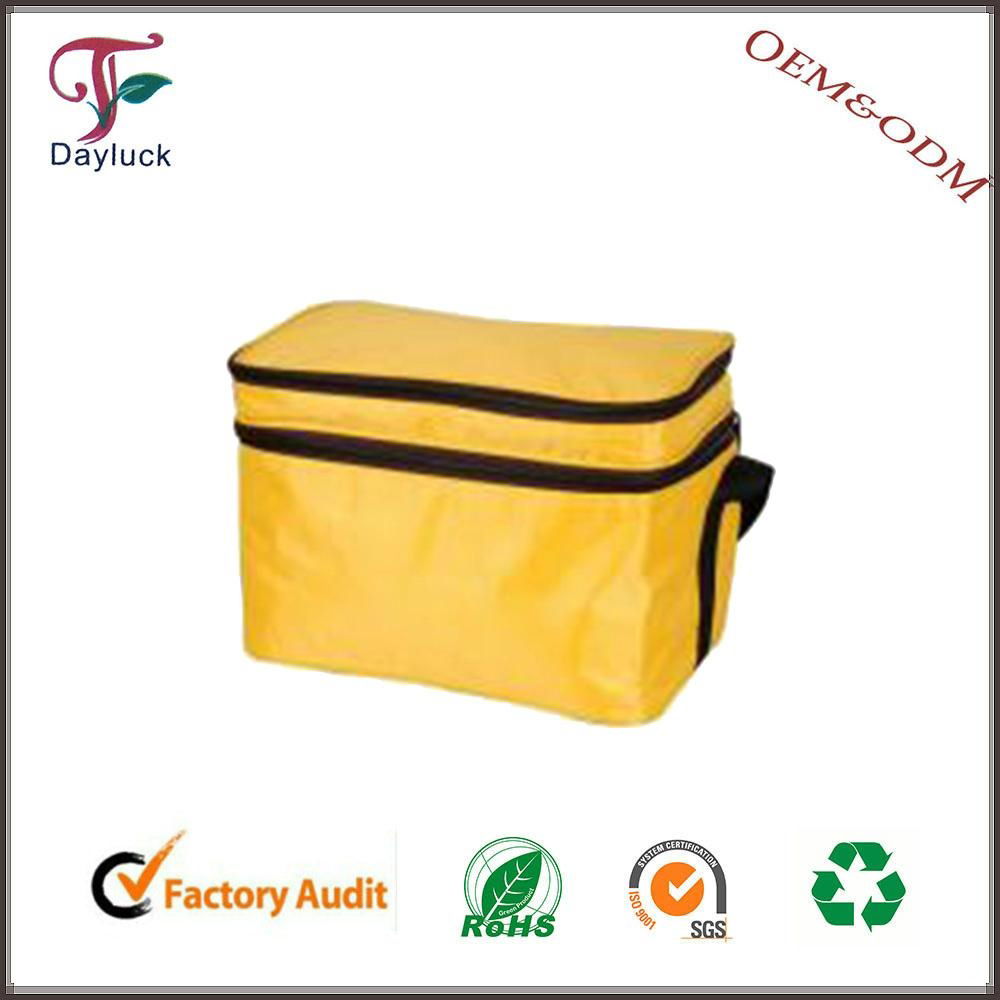 Insulating effect aluminium foil non woven cooler bag 