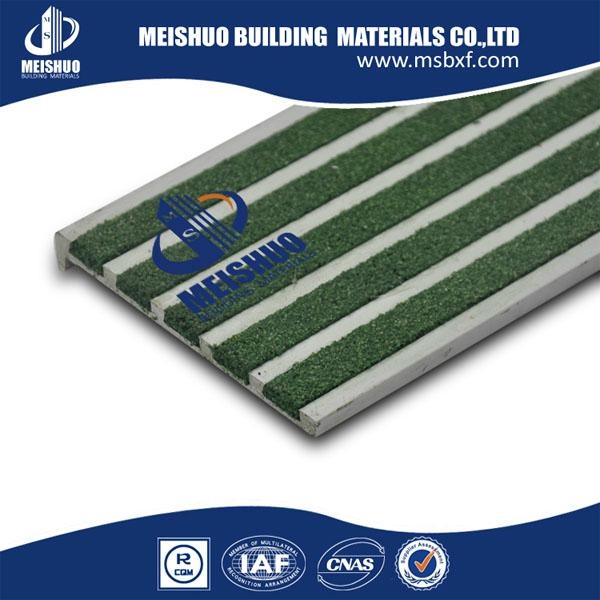 China supply anti-skid stair nosing tiles for concrete stair 2