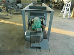 Oscillating feeder