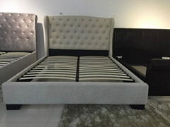 Upholstered bed