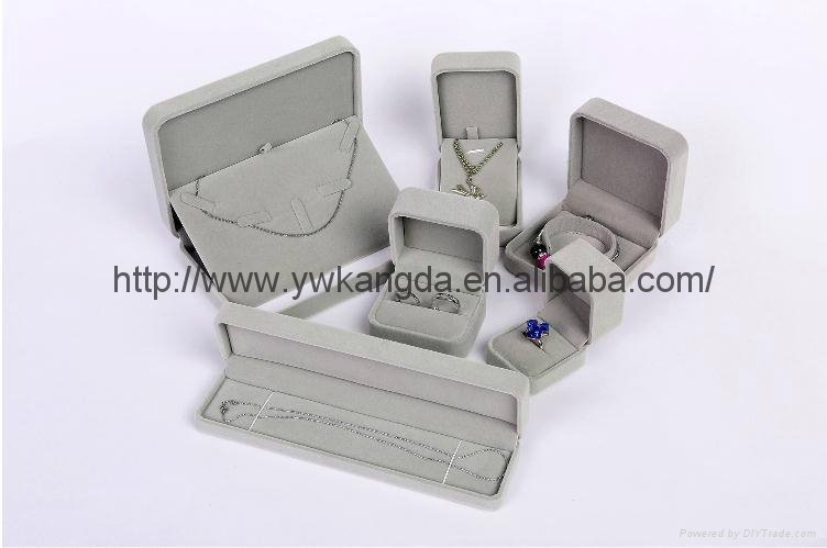 Luxury gray color velvet plastic box for ring for necklace for earring for watch 2