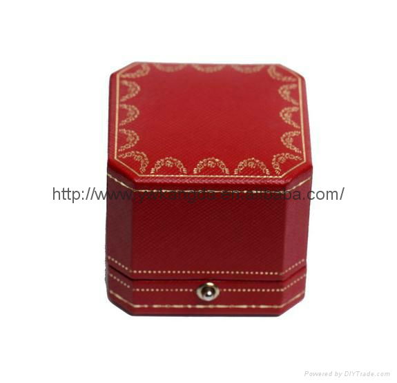 Good quality leatherette plastic box for ring for earring for necklace  4