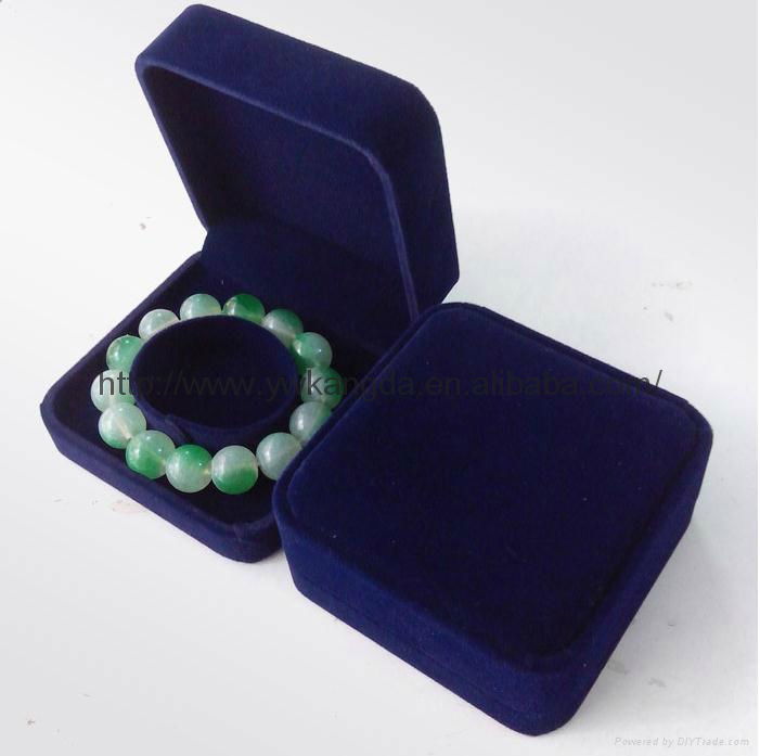 dark blue velvet bracelet box with good quality and competitive price 4