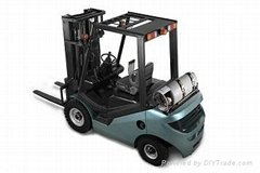 Royal to sell (2-2.5t)Gasoline/LPG forklifts