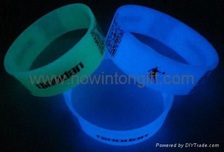 silicone wristbands