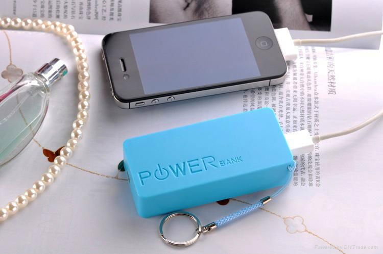 3600mAh Perfume Power Bank with 2pcs 18650 Battery and Plastic Casing 5