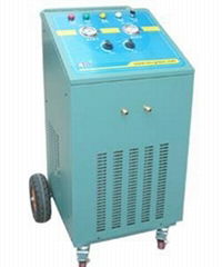 Refrigerant recovering & recharging machine