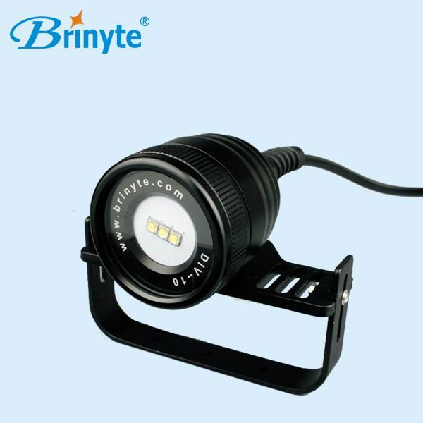 Brinyte 120 beam angle canister video dive flashlight 3