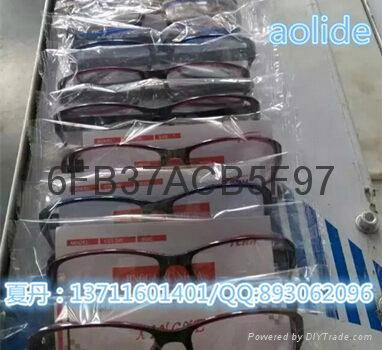 太阳眼镜包装机sunglasses paper pillow packing machine 5