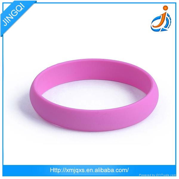 cheap custom silicone bracelet Silicone wrist bands 1