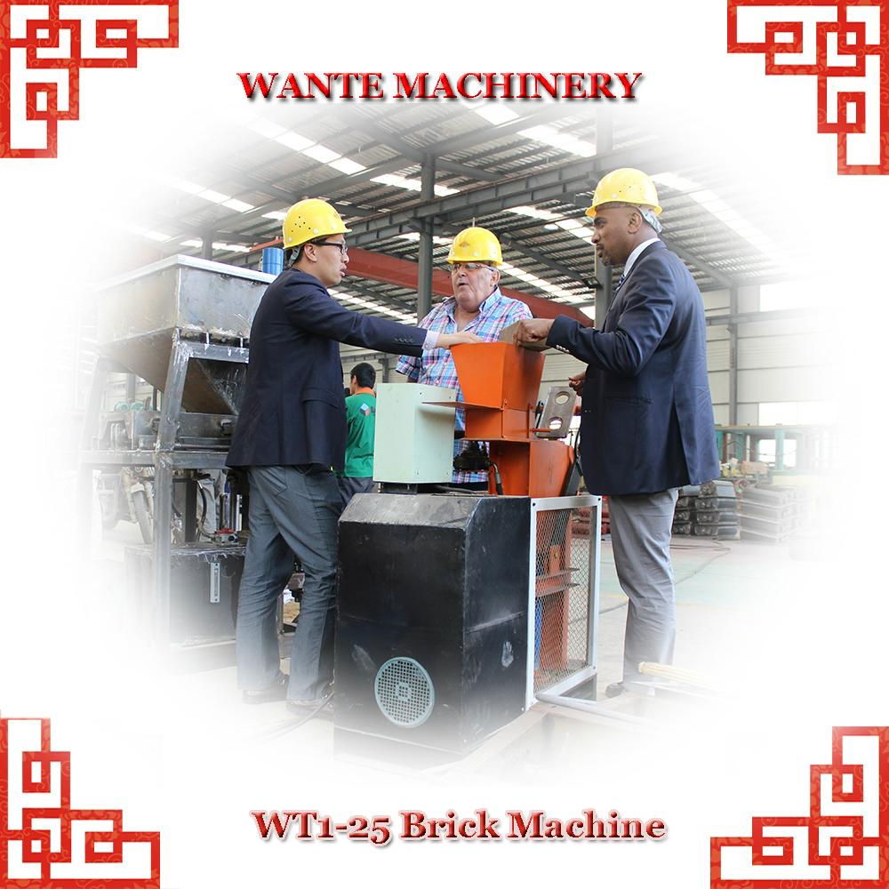 WANTE MACHINERY WT1-25 Interlock brick making machine 2