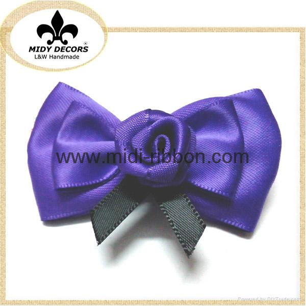 Pre-tied ribbon bow for gift box packaging 4