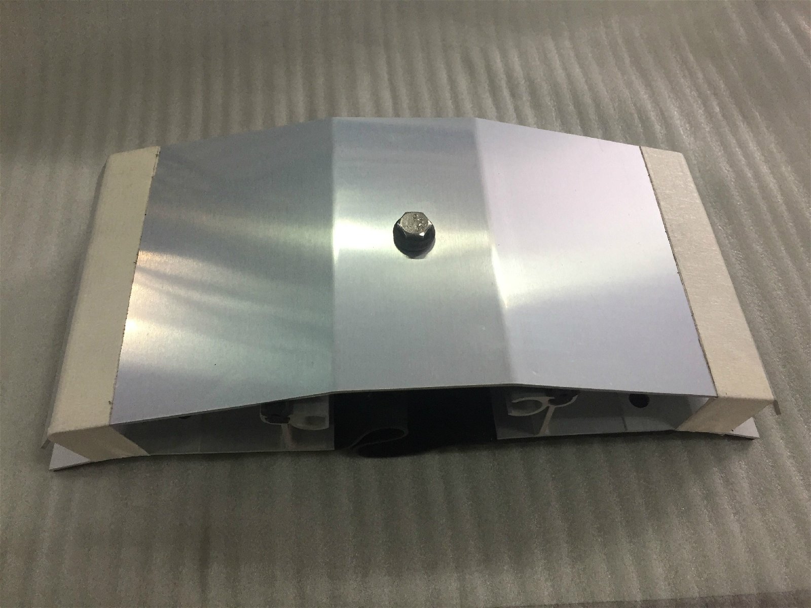 Building waterproof aluminum alloy system roof expansion joint cover 2