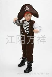 Toddler Dapper Vampire Halloween Costume 4