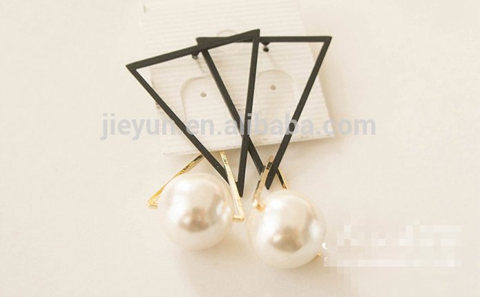 Pure gold double sided pearl earring for Dubai