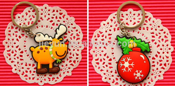 2d custom shaped soft pvc Christmas keychain