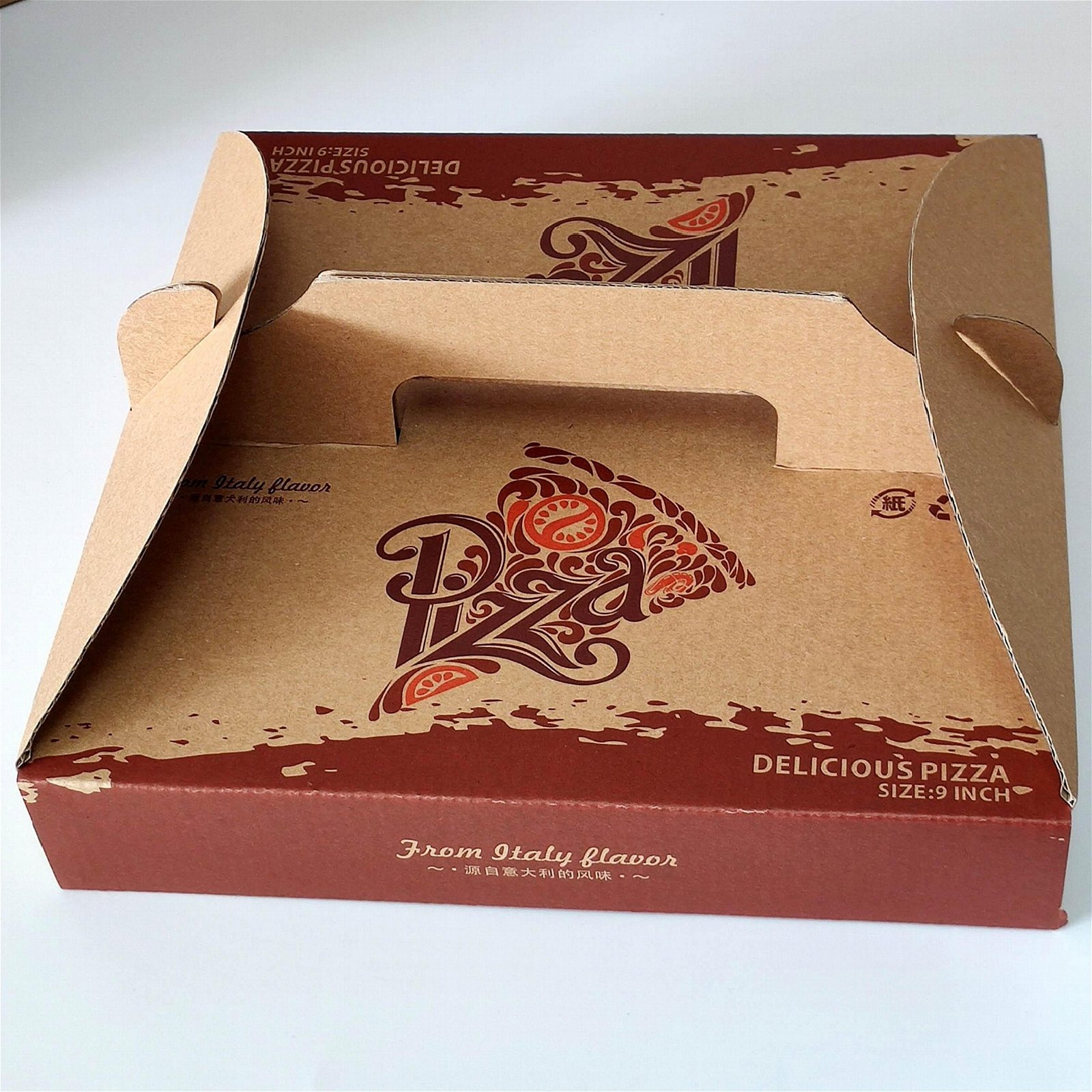 Pizza box with handle 4