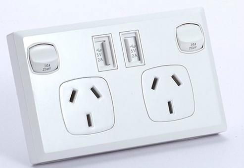 High Quality Dual Socket USB Wall Outelt 3