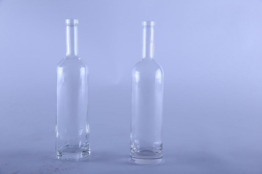 750ml spirits Glass bottle with crown top 