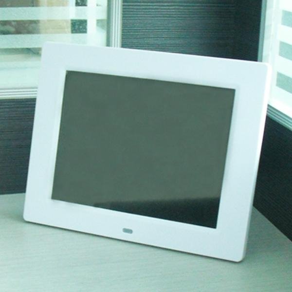 Digital Photo Frame with 7" inch  4