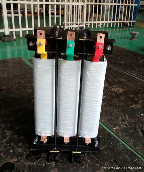 Low voltage three phase reactor for load bank