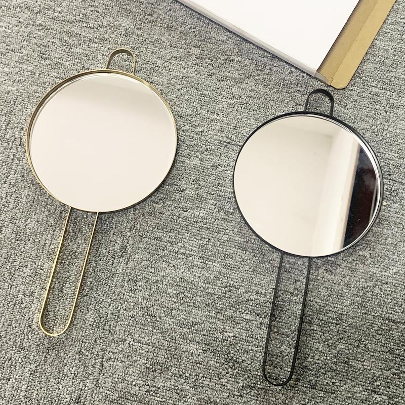 Poise Hand Mirror