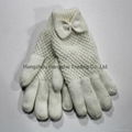 100% acrylic knitting gloves with bowknot, with sequins