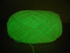 Luminous  knitting  wool