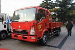 SINOTRUK HOWO light  truck  ZZ1167M5617 LHD