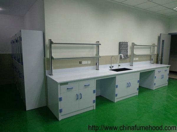 pp lab bench with pp sink and water faucets 4