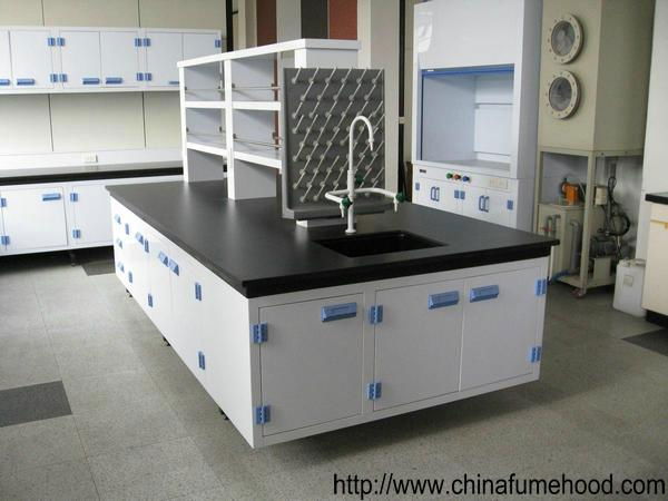 pp lab workbench with pp sink and water faucets 5