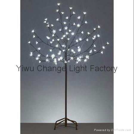 LED Christmas tree Snow White birch tree lights on a dying tree 4