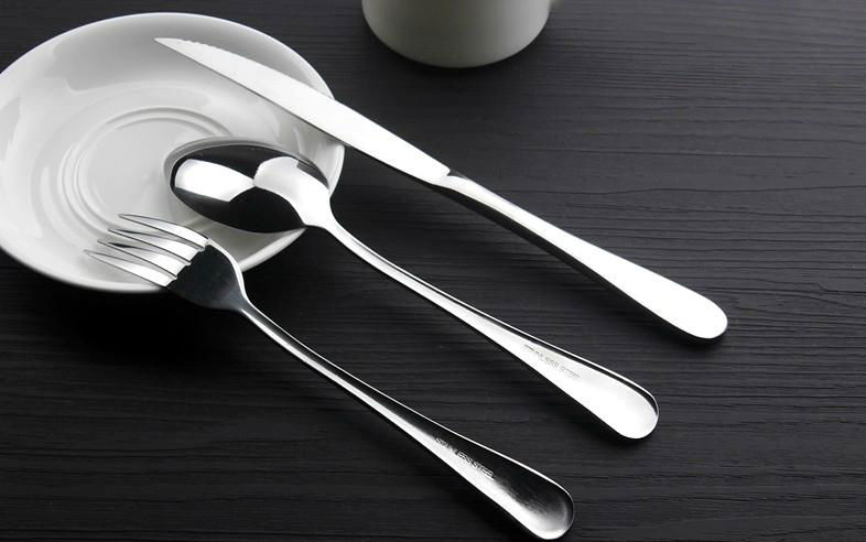  Wholesale Flatware Set Gold plated Dinner Spoon& Fork Cutlery Set 5