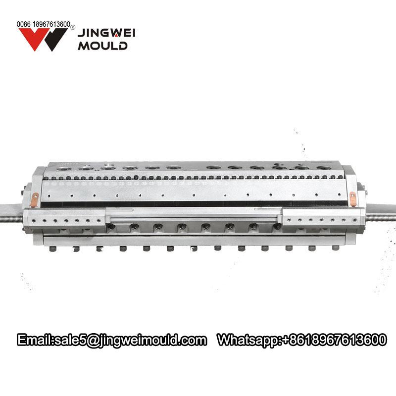 Plastic Extrusion Mould for Suitcase Extrusion Sheet Product Line