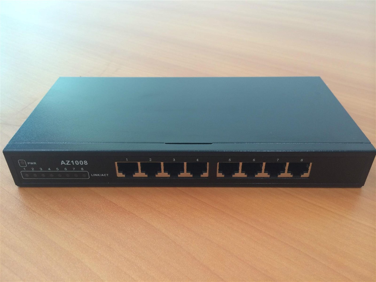 AZ1008 8-Ports 10/100M Fast Ethernet Switch  2