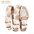 Ladies' watch with rounding band,