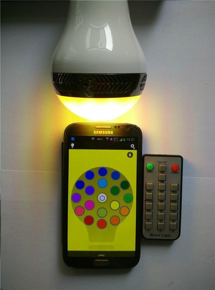 Smartphone cotrolled and infrared remote controlled RGBW Bluetooth led bulb ligh 2