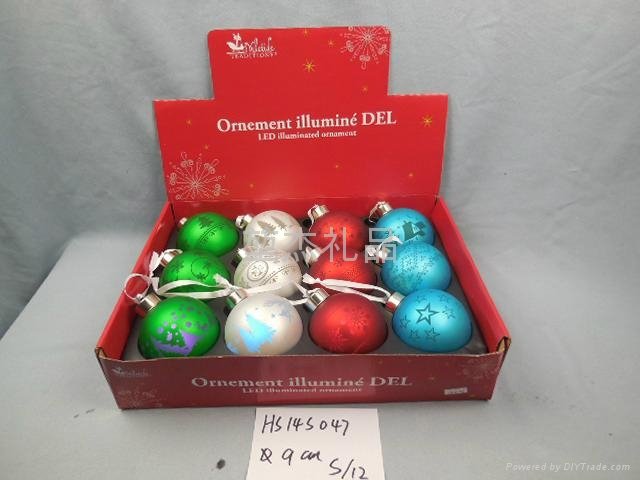 Remote control LED glass Christmas balls (customizable) 2