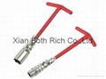 Spark plug wrench