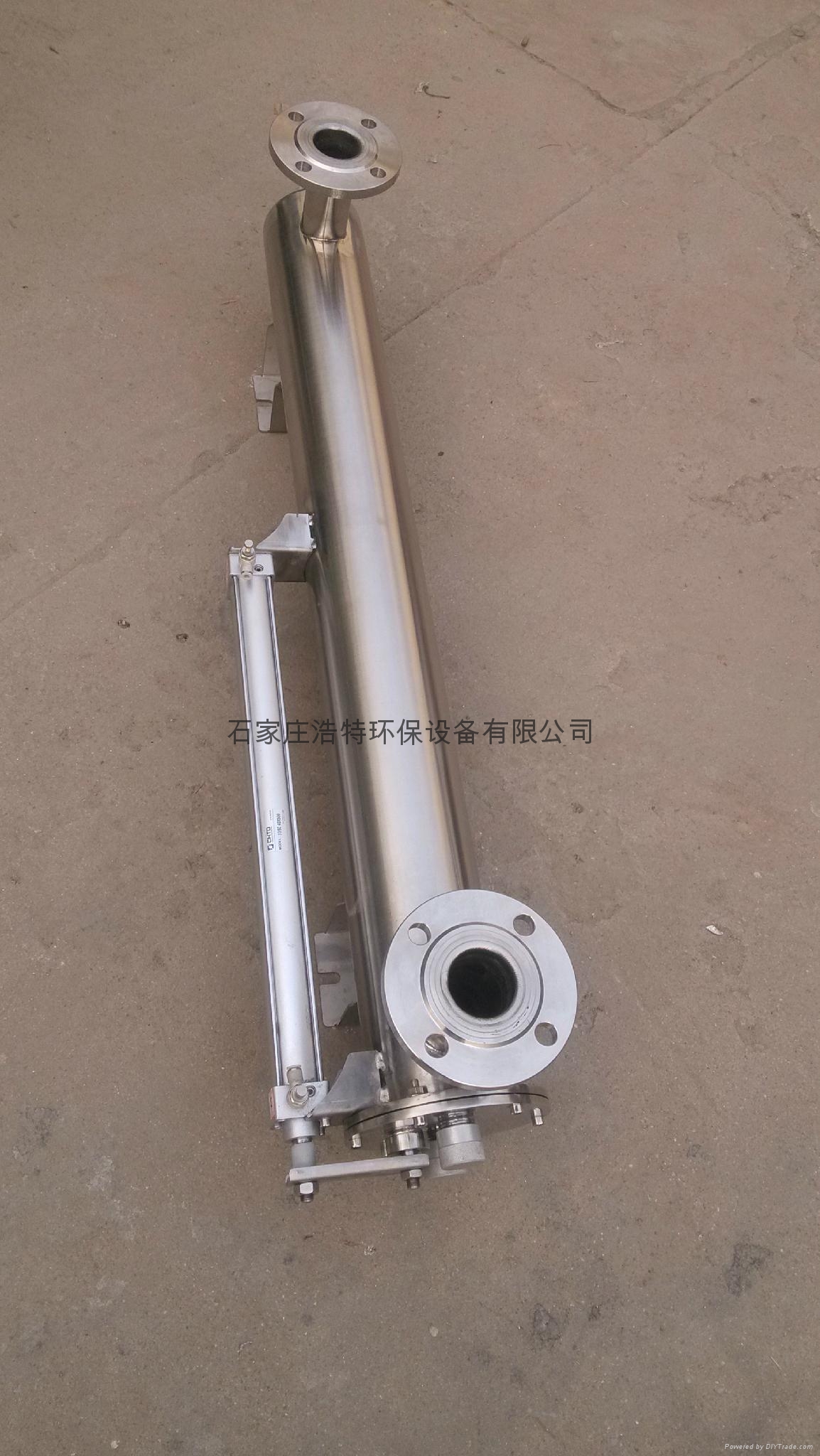 自動清洗紫外線消毒器 2