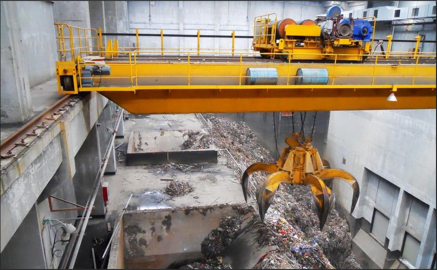Garbage grab crane is used in modern cities waste incineration power plants