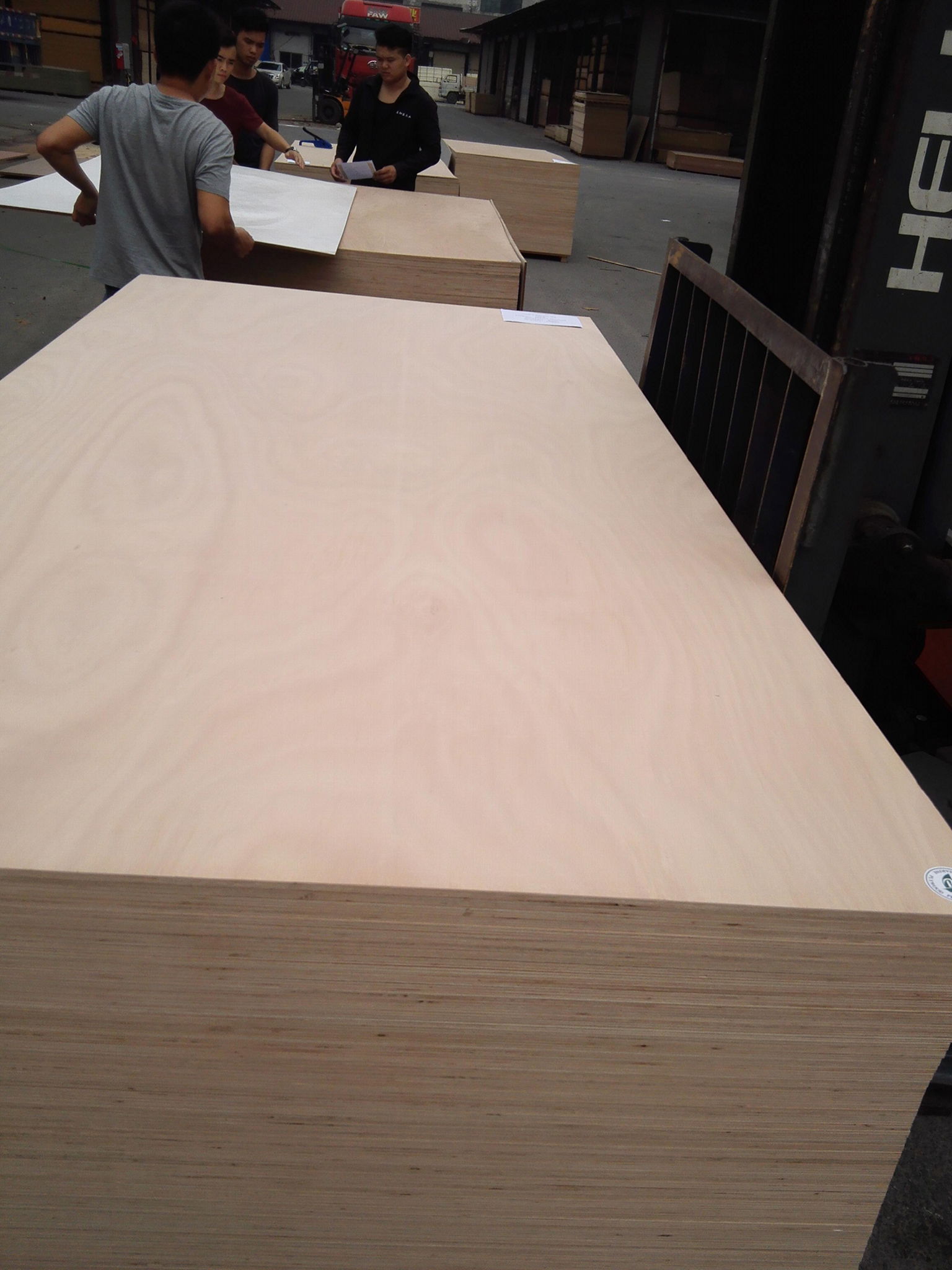 Factory Provide Waterproof BS1088 Marine Plywood for Boat 2