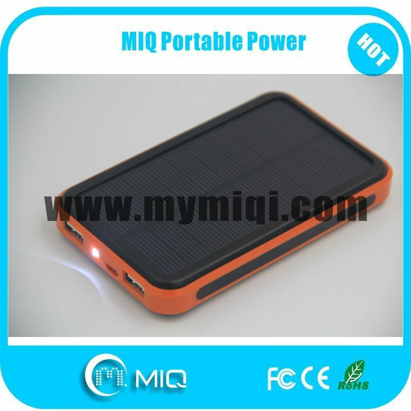 world best selling 10000MAH solar charger for mobile phone 3