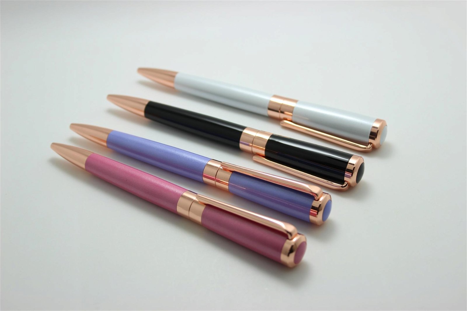 2015 hot sale promotional twist smooth metal ball pen with logo 5
