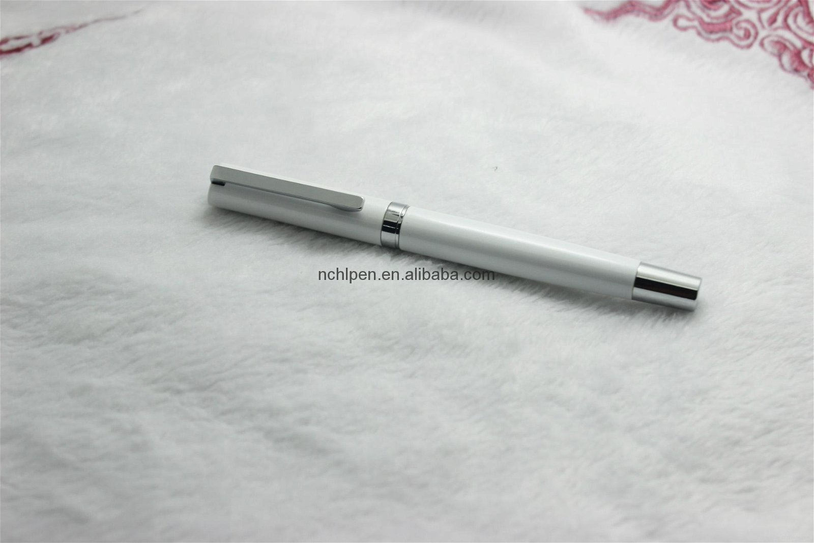 Heavy high value fashion promotional metal roller pen 4