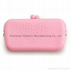 2015 arrival top quality fancy silicone clutch bag makeup bag