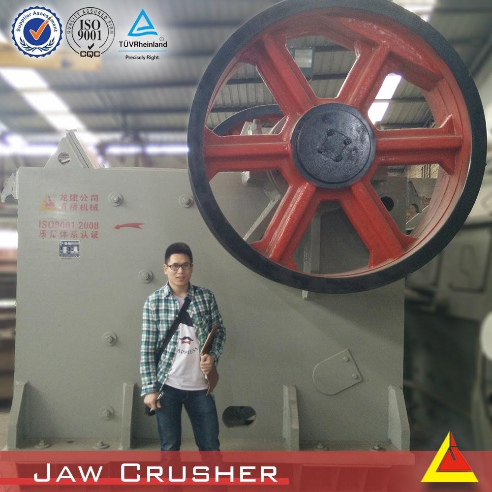 high quality 100-190t/h jaw crusher for sale 4