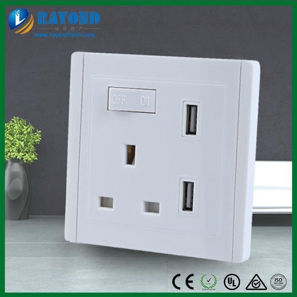 Single Gang British Standard Switched Power Outlet with 2.4A USB Charging Ports 4