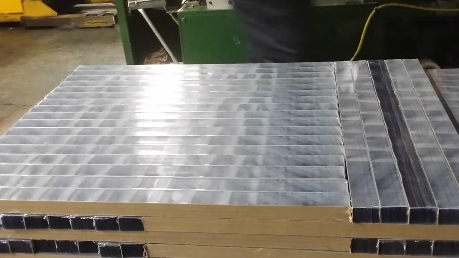 Plastic Chips (United States of America Manufacturer) Advertising